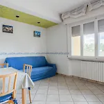 Guesthost - Roomy With Balcony And Parking! アパート *